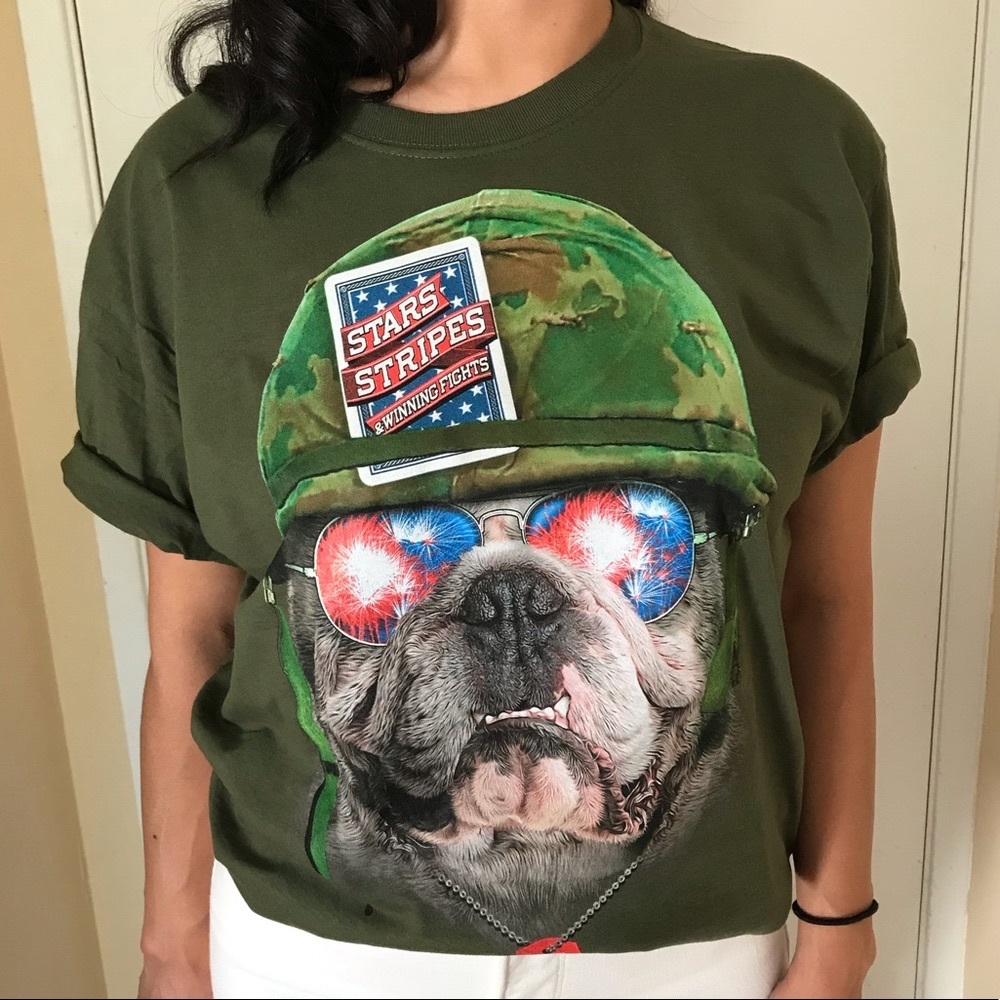 Patriotic Bulldog T-Shirt Size Medium